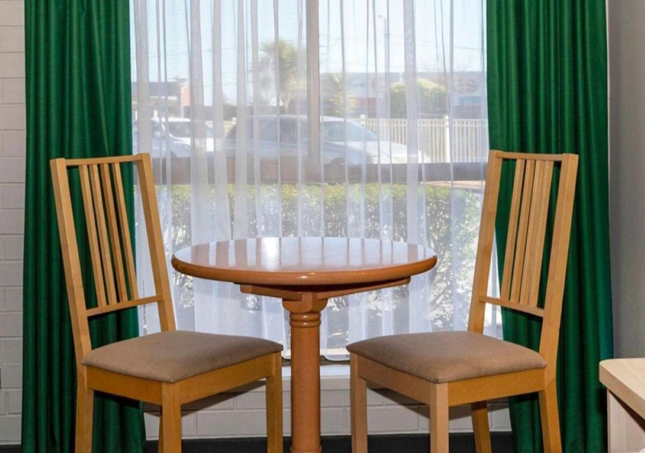Burwood East Motel Extérieur photo